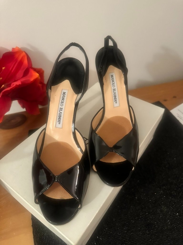Manolo Blahnik Black Patent Slingback Peep Toe Heels- Size 39 (Us 9)